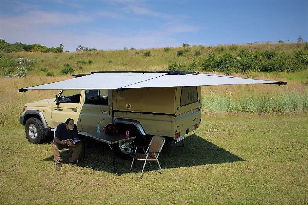 Eezi-Awn Manta 270 awning - Beige Color